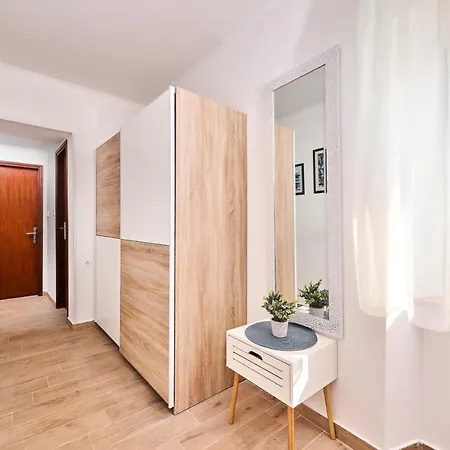 Apartments Mirna Stress Free Vol.2 Umag Exterior photo